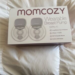 Momcozy Wearable Breast Pump - Gray